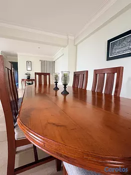 muebles y colchones - Comedor en Caoba de 6 sillas - precio de oportunidad - Negociable