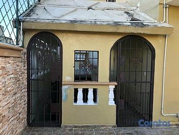 casas - ALQUILO UN SEMISOTANO