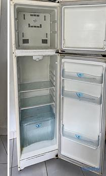 electrodomesticos - Nevera Mabe de dos puertas funcionando excelente 