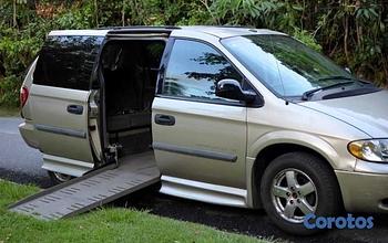 otros vehiculos - Minivan Dodge Grand Caravan 2006 con Rampa para silla de ruedas.