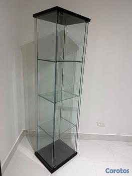 muebles y colchones - Vitrina Ikea nueva