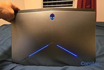 computadoras y laptops - Laptop Alienware R2 17