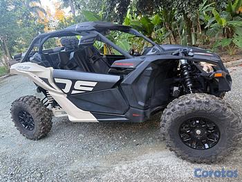 vehiculos recreativos - 2023 Can-Am Maverick X3 Turbo RR