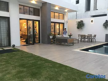 casas - Casa en Viejo Arroyo Hondo con Linea Blanca