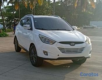 jeepetas y camionetas - HYUNDAI TUCSON 2015 BUENAS CONDICIONES PRECIO NEGOCIABLE