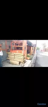 otros vehiculos - esto es un vehículo Pesado un elevador j l G de 19 pies