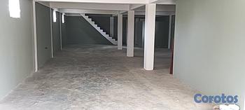 oficinas y locales comerciales - Local Segundo Nivel Amplio y espacioso.