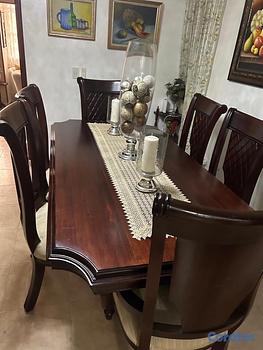 muebles y colchones - Comedor de 6 Puestos en Caoba Centenaria – Excelente Estado