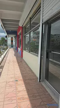 oficinas y locales comerciales - Local ideal para SPA, Oficina, Tienda, en Av. Rómulo Excelente Punto Comercial