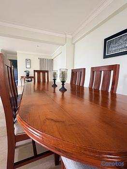 muebles y colchones - Comedor en Caoba de 6 sillas - precio de oportunidad - Negociable