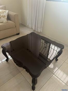 muebles y colchones - Elegante Mesa de centro de madera con detalles ornamentados tradicionales