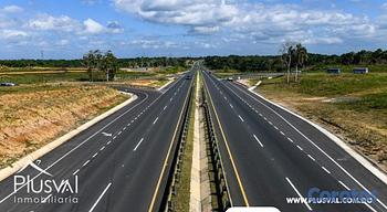 solares y terrenos - Solar en Venta Circunvalación Santo Domingo Tramo II