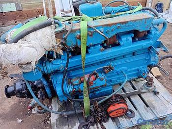 plantas e inversores - Venta de Motor Perkins Marino