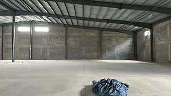 oficinas y locales comerciales - Alquilo Nave nueva 400 Mts en Villas Agricolas