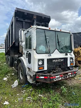 camiones y vehiculos pesados - Mack MR 