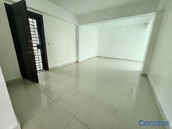 apartamentos - Apartamento amplio en Las Damas