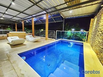 casas vacacionales y villas - VILLA CON PISCINA Y PLANTA FULL JACAGUA SANTIAGO R