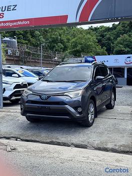 jeepetas y camionetas - Toyota RAV4 2017 hybrid limited 
(73,000 Millas).