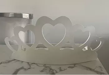 muebles - Corona y mosquitero de madera para cuna. 