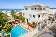 casas - Casa con piscina y una vista espectacular al mar y la montaña 