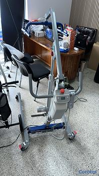 Salud y Equipamiento Médico - grúa Eletrica 