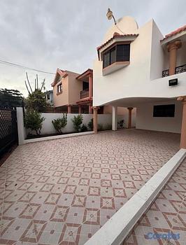 casas - Casa hermosa de renta- Cerro Alto 