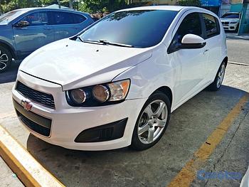 carros - Chevrolet Sonic LS Hatchback 2015 Mecanico 