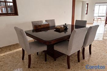 muebles y colchones - Comedor de Caoba con sillas