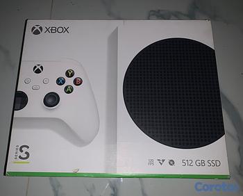 consolas y videojuegos - Se vende Xbox Series S en caja con todo