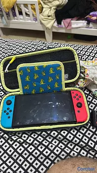 consolas y videojuegos - vendo Nintendo switch oled año 2023 poco uso como nueva + 256GB memoria original