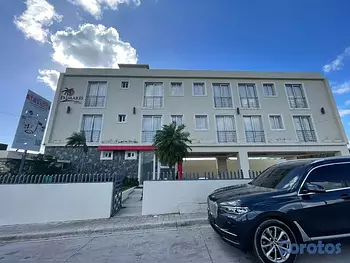 habitaciones y viviendas compartidas - La Romana - La Caleta, Hotel amueblado en ubicación premium