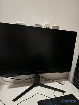 computadoras y laptops - Monitor Samsung Odyssey 27” 240Hz Gaming IPS G-Syn