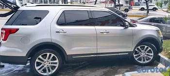 jeepetas y camionetas - Vendo mi Ford Explorer 2016 Limited por motivo de viaje
