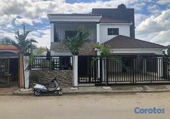 casas - Se RENTA AMPLIA CASA de dos niveles en Villa Visan