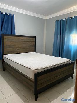 muebles y colchones - Cama Queen Size como nueva