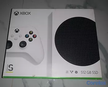consolas y videojuegos - Se vende Xbox Series S en caja con todo