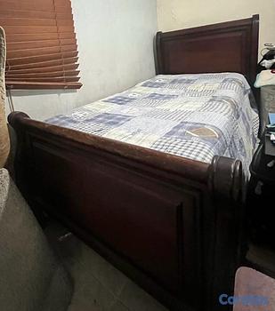 muebles y colchones - Base de cama en muy buen estado. 

