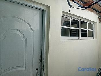 habitaciones y viviendas compartidas - Alquilo Aparta Studio Hombre solo Dominicano los M