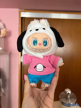 juguetes - Labubu x Sanrio pochaco genuino original sin caja