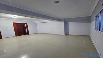 apartamentos - ALQUILO APARTAMENTO EN VILLA AURA SEGUNDO NIVEL CON TERRAZA