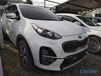 jeepetas y camionetas - KIA SPORTAGE 2019 BLANCOUS$19,000 ( RD$930,000Mil )