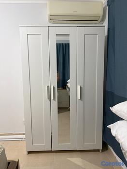 decoración y accesorios - Closet IKEA blanco con espejo – Buen estado