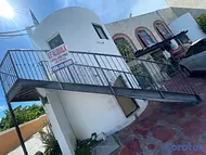 oficinas y locales comerciales -  se alquila Local en segundo piso, en la Avenida Barceló