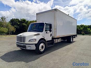 camiones y vehiculos pesados - SE VENDE FREIGTHLINER M2 106 2015