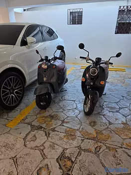 motores y pasolas - Yamaha Vino 50cc negra como nueva