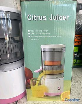 electrodomesticos - *EXPRIMIDOR DE JUGO*

EXPRIMIDOR DE JUGO
NUEVO
EXPRIMIDOR DE JUGO RECARGABLE

