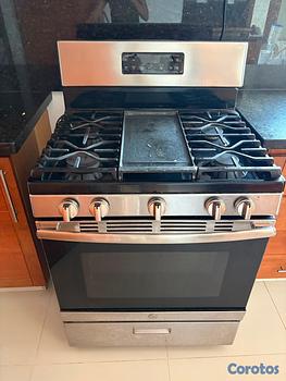 electrodomesticos - Estufa LG en muy buenas condiciones, Plateada con negro, 30 pulgadas