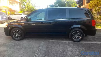 jeepetas y camionetas - Se vende Dodge Grand Caravan SXT 2017, excelentes 