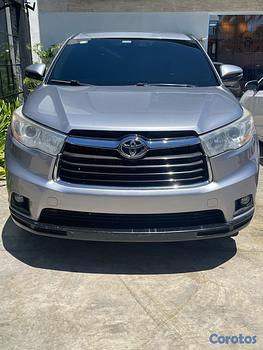 jeepetas y camionetas - Toyota Highlander 2015