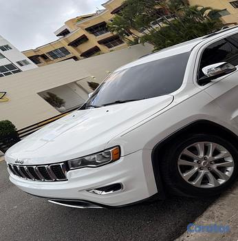 jeepetas y camionetas - Vendo jeep Grand cherokee 2017